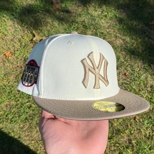 Yankees fitted hat Strictly Business exclusive